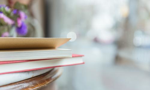 中南財大自考論文一年審幾次？