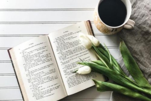 2018年湖北成人高考未畢業(yè)的在校學(xué)生能報(bào)考么?