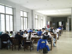 武漢工程大學自考圖書館內部自習室